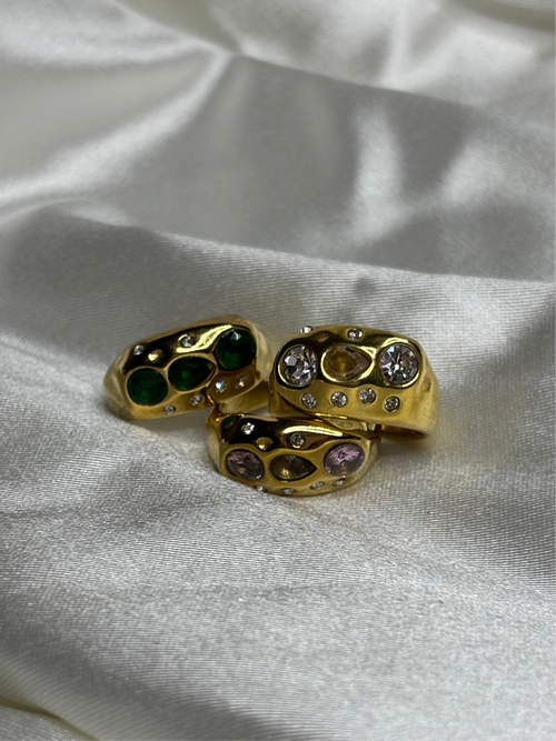 Anillos Akira